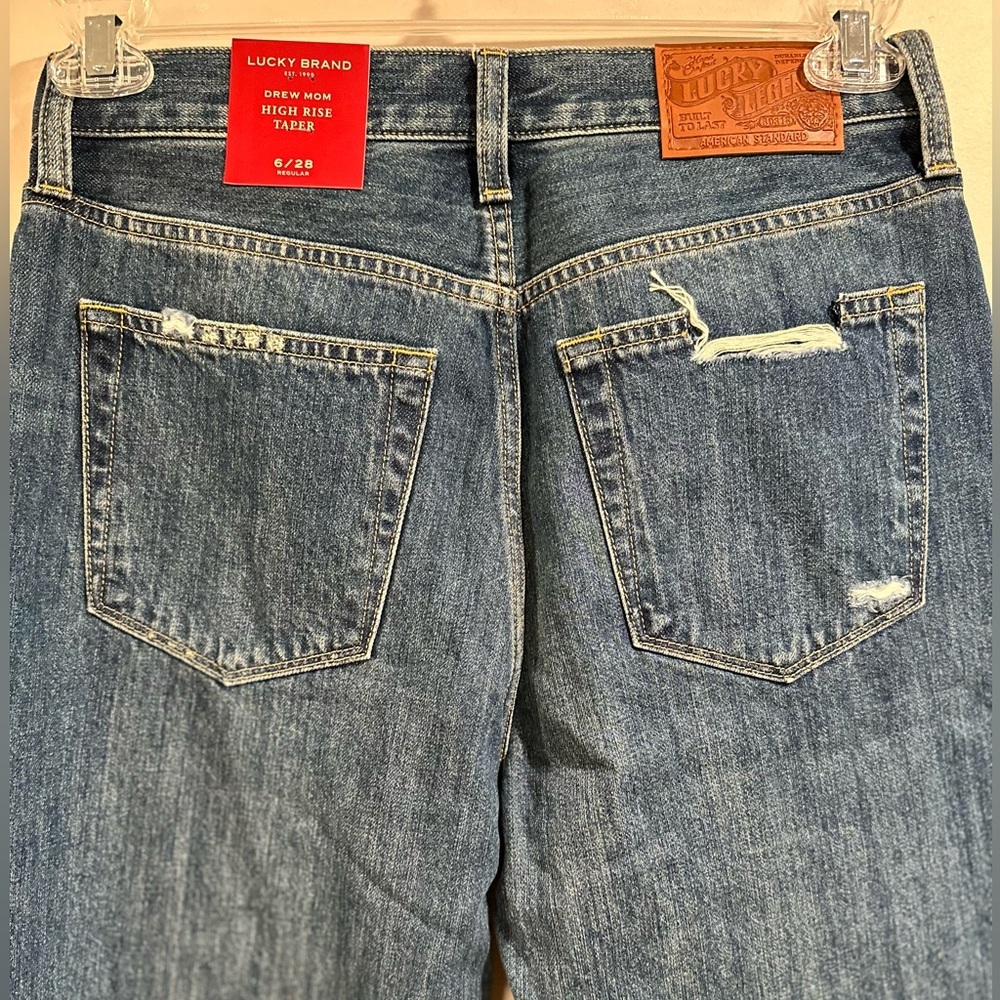 Lucky Brand Drew Mom High Rise Taper
Jeans Distressed Legend Paisley 6/28R NWT - Picture 11 of 16
